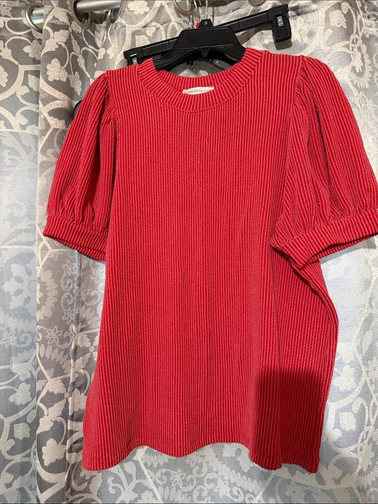Zenana Outfitters Tops - NWOT Zenana Outfitters Red Ribbed Puff Sleeve Top
